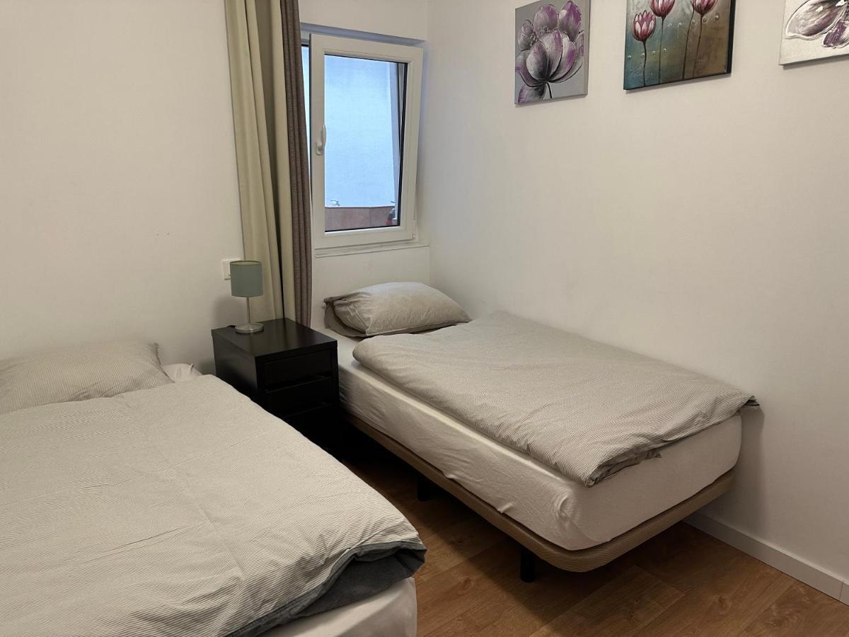 Center Apartment *